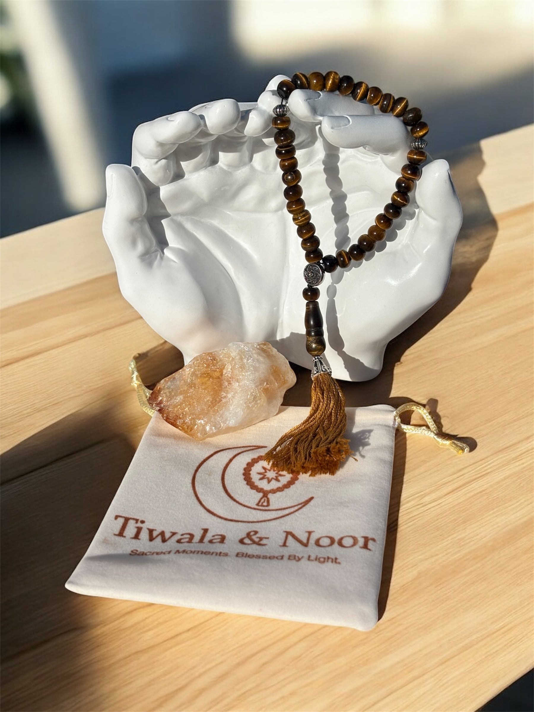 Noor Al Tiger Eye - 33